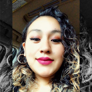 Meet your Posher, Mayra